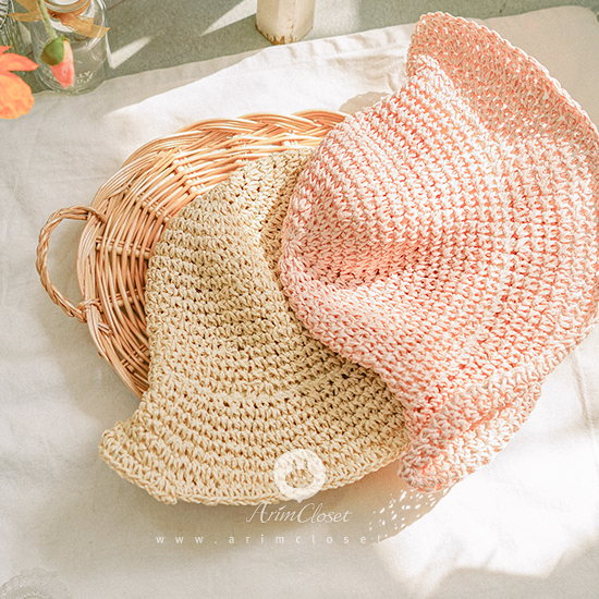 [2차입고] 햇살에 쪼꼬미 눈이 부신 날에 쪼꼬미랑 함께 - 핑크 &amp; 베이지 벙거지 밀짚 모자